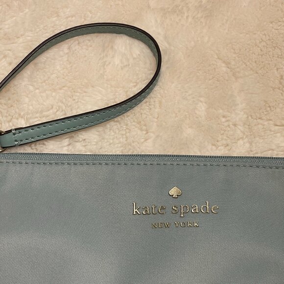 KATE SPADE NEW YORK LARGE NYLON TEAL WRISTLET - Picture 2 of 9